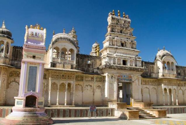 5-days-golden-triangle-tour-package-with-pushkar-1.jpg